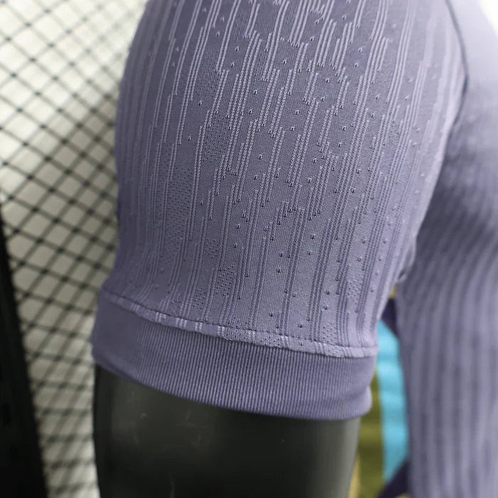 England 2024/2025 Away Kit - Image 4