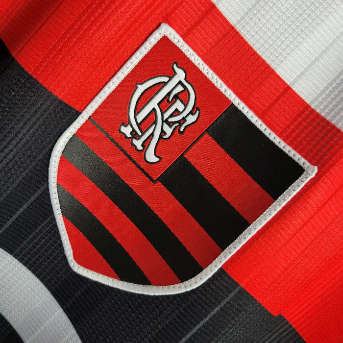 Flamengo Retro 1995-1996 Away Kit - Image 4