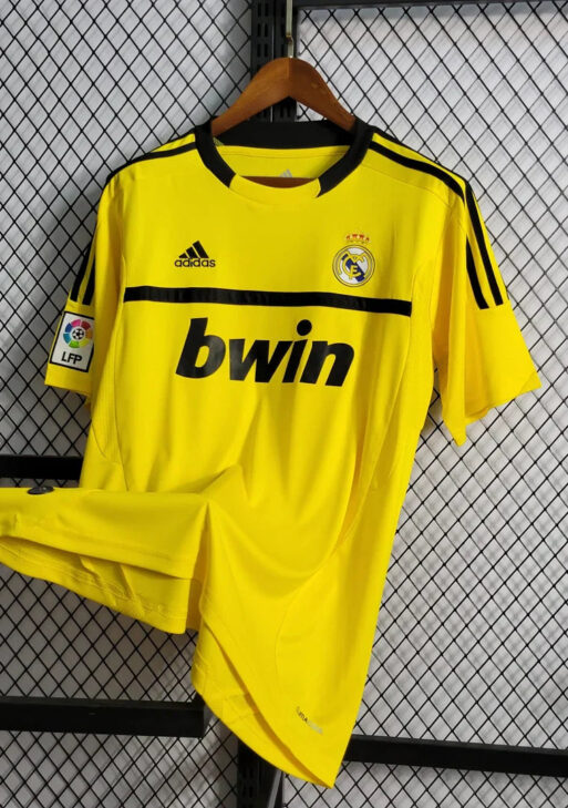 2011/2012 Retro Real Madrid Yellow Goalkeeper Kit