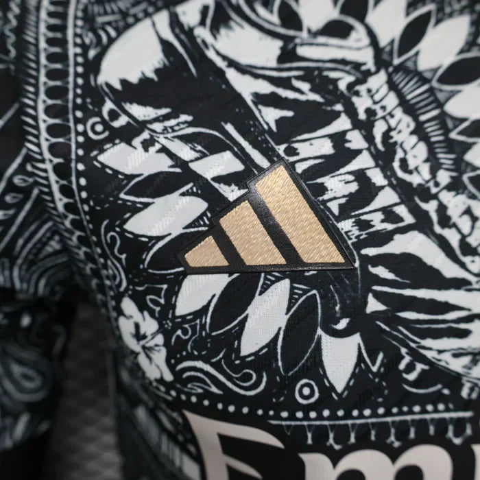 Arsenal "Heritage" Limited Jersey - Image 2
