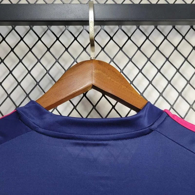 2024-2025 Nottingham Forest Away Kit - Image 5