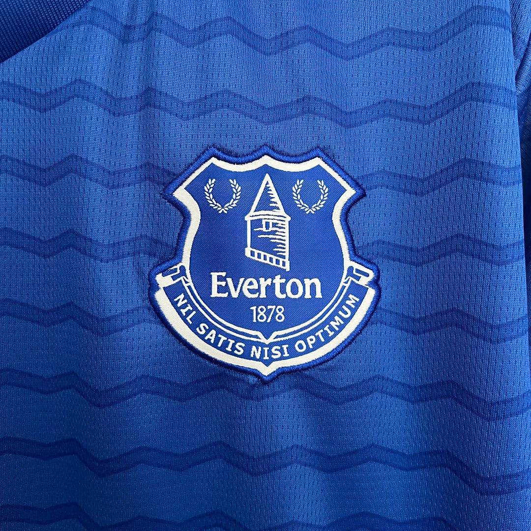 2025/2026 Everton Home Kit - Image 3