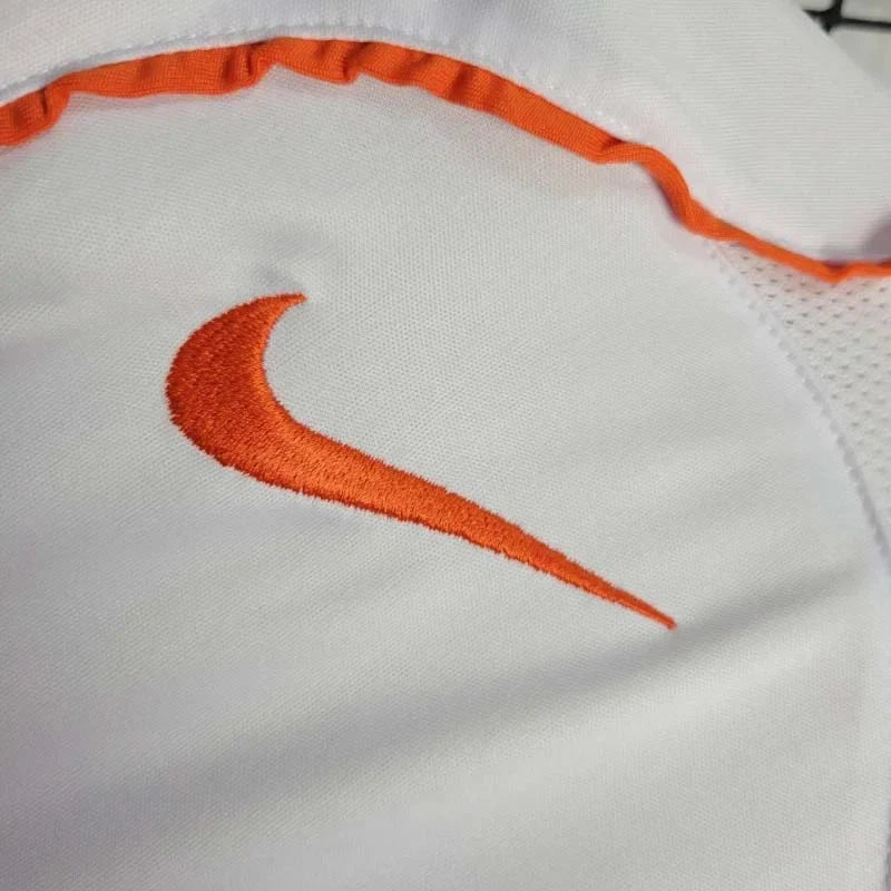 2004 Retro Netherlands Away Jersey - Image 3