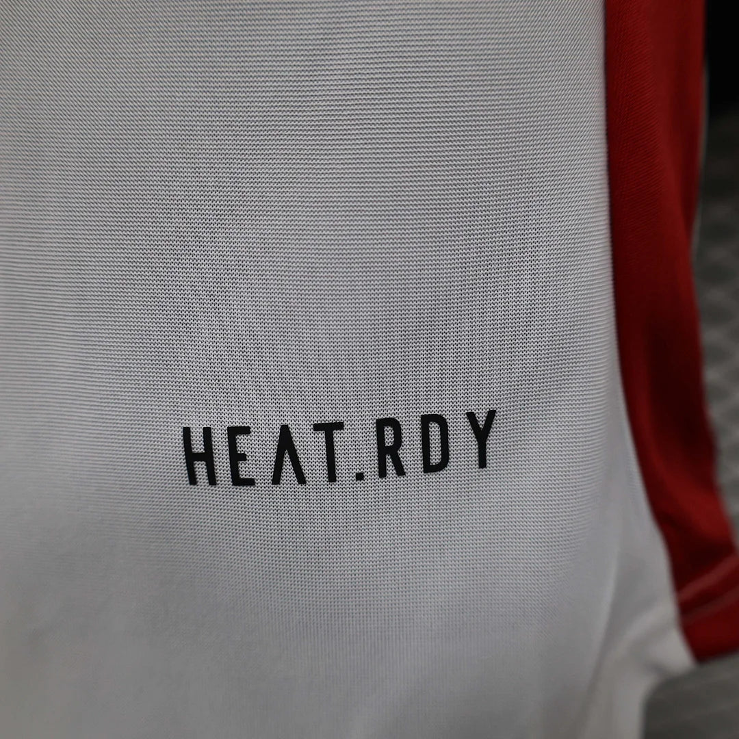 2024/2025 Manchester United Pre-match kit - Image 8