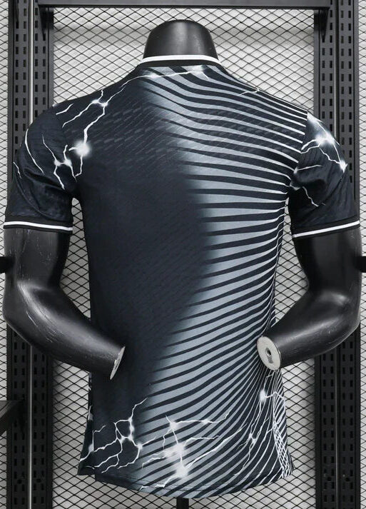 Real Madrid "Black Panther" Limited Jersey