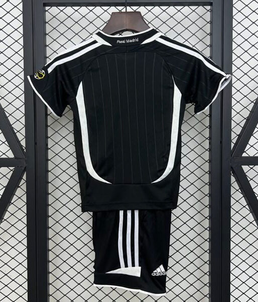 2006/2007 Retro Real Madrid Away Kit Kids Size