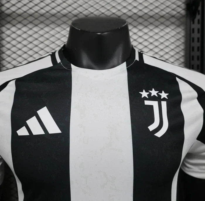 Juventus 2024/2025 Home Kit - Image 2