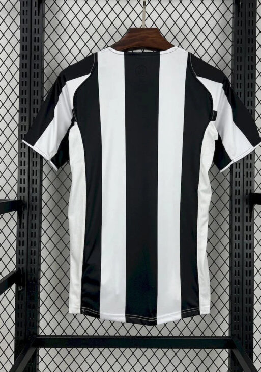 2004-2005 Retro Juventus Home Jersey