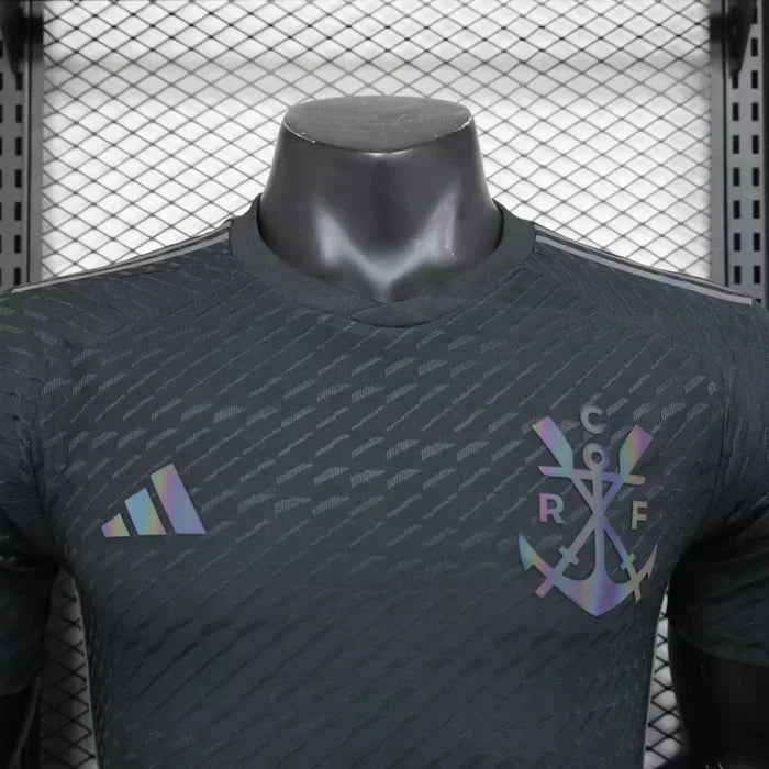 Flamengo 2023/2024 Away Kit - Image 2