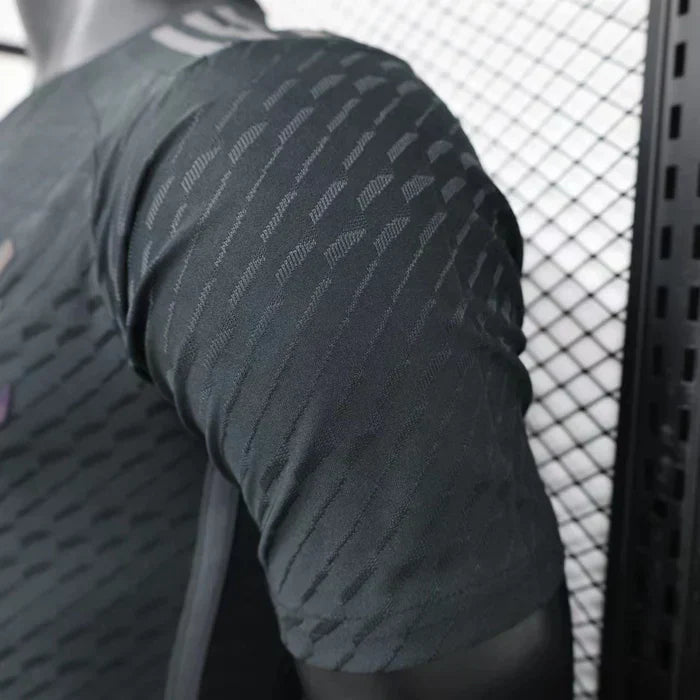 Flamengo 2023/2024 Away Kit - Image 6