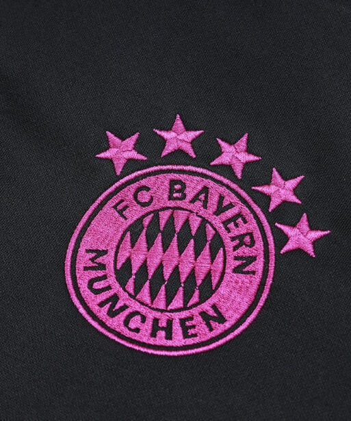 Bayern Munchen Black Tracksuit