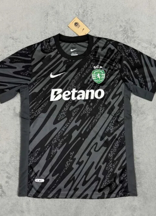 2024/2025 Sporting Lisbon Goalkeeper Kit