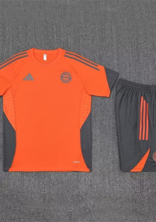 2025/2026 Bayern Munchen Training Set
