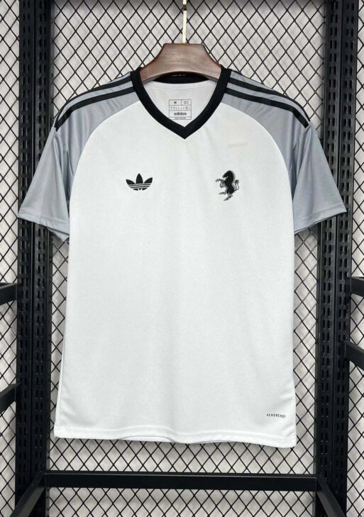 2024-2025 Juventus Goalkeeper Third Away