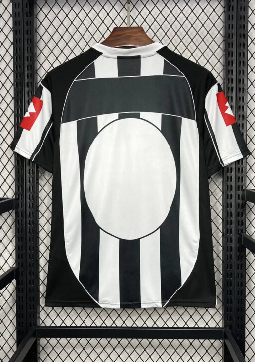 2002-2003 Retro Juventus Home Jersey