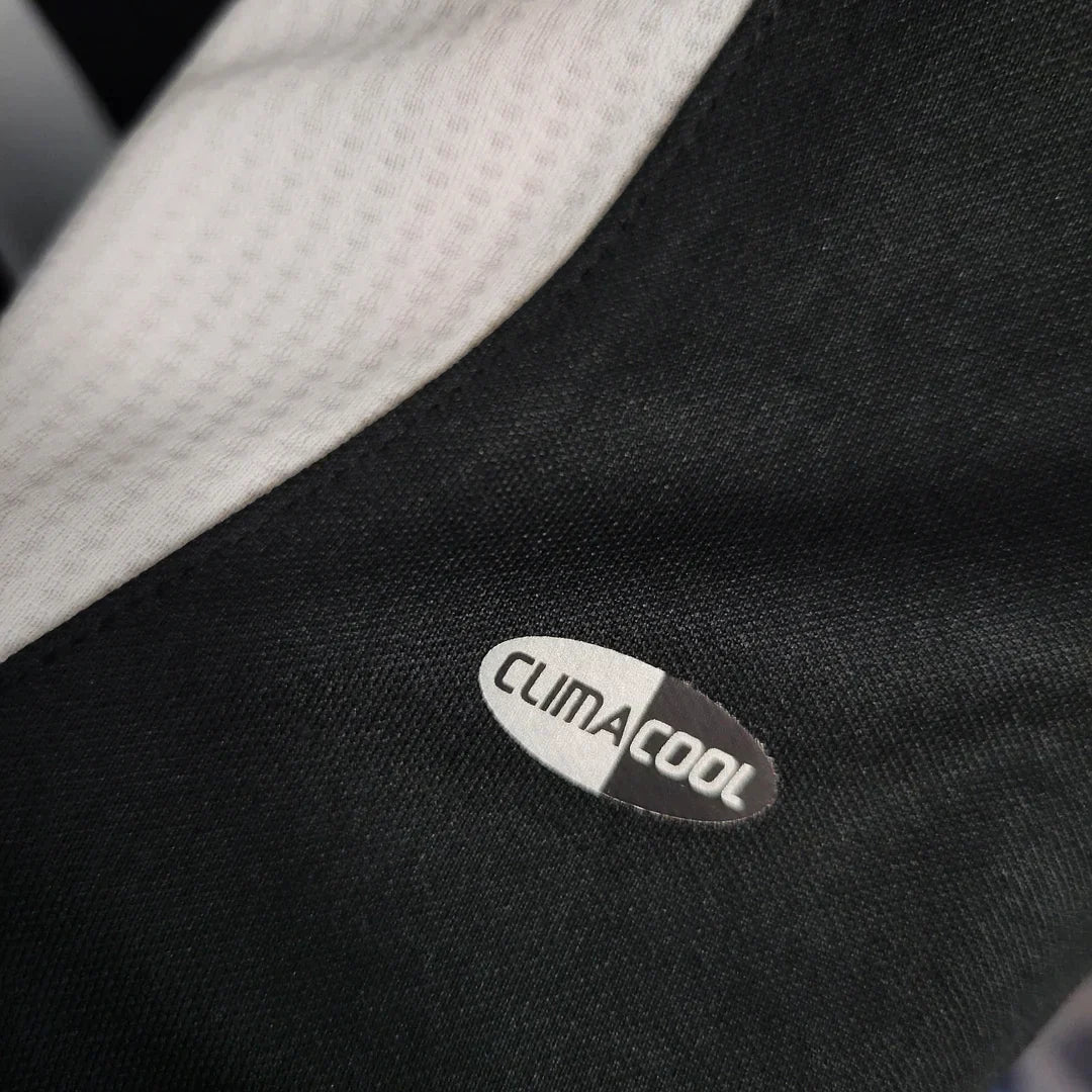 2006/2007 Retro Real Madrid Away Jersey - Image 9