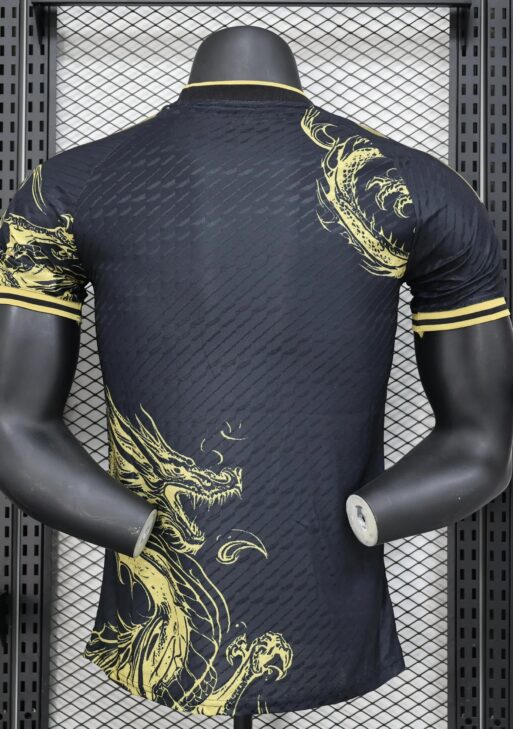 Real Marid "Oro del Dragón" Limited Jersey