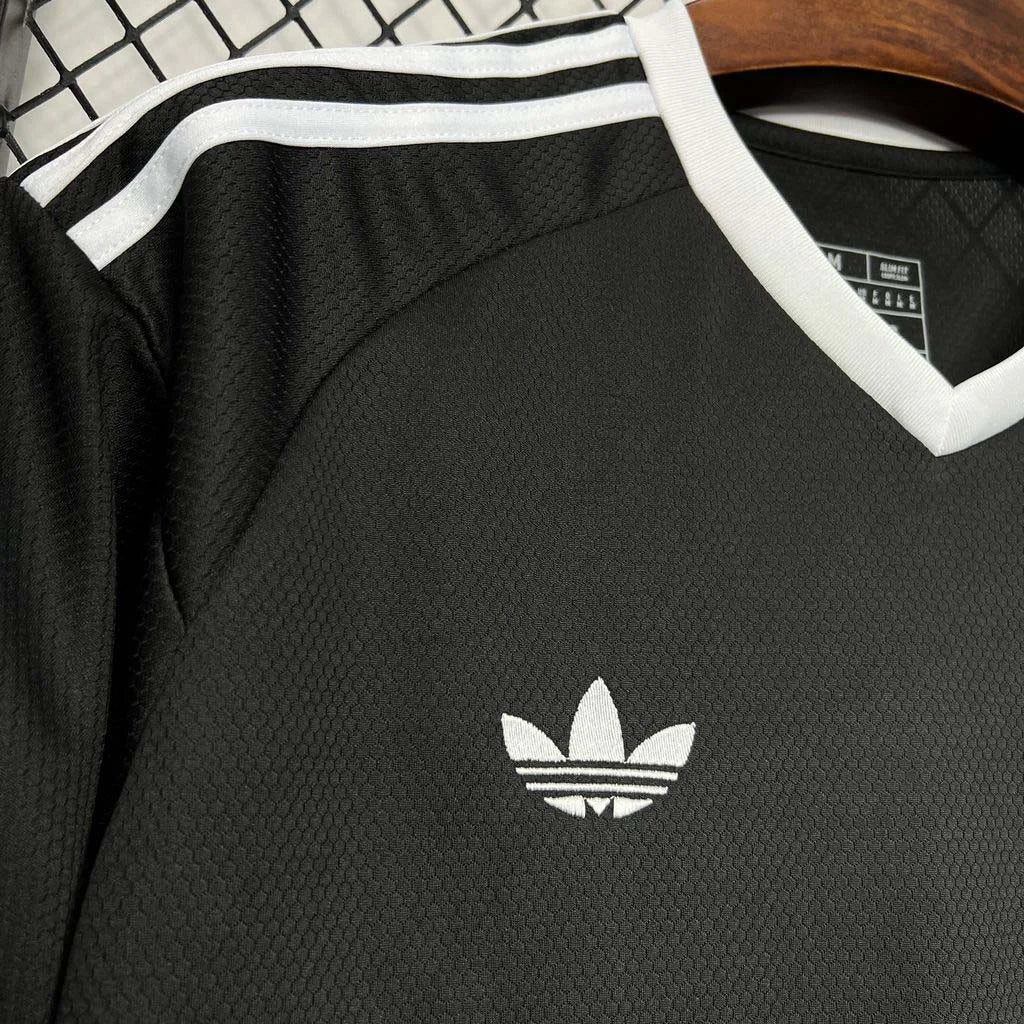 2024/2025 Arsenal Goalkeeper Third Kit - Image 3