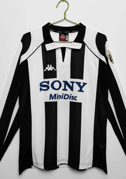 Juventus Retro 1997-1998 Long Sleeve Home Kit