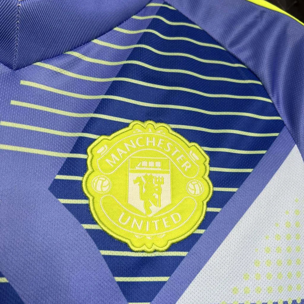 2024/2025 Manchester United Goalkeeper Home - Image 4