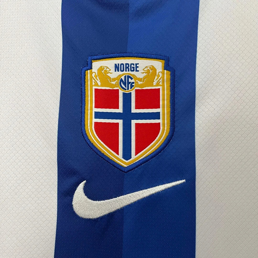 2024 Norway Home Kit - Image 3