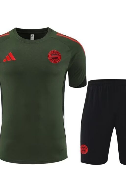 2025/2026 Bayern Munchen Training Set