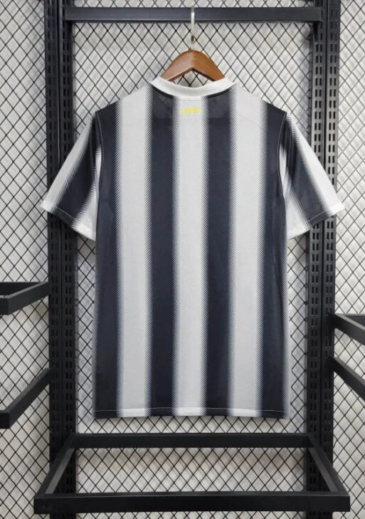 2011-2012 Retro Juventus Home Jersey