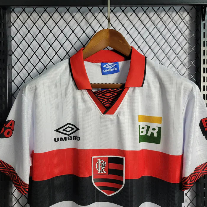 Flamengo Retro 1995-1996 Away Kit - Image 2