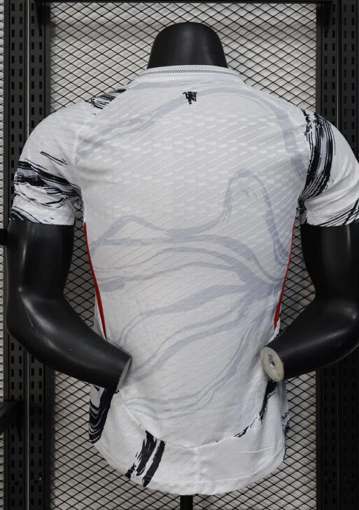 Manchester United "Iron Crest" Limited Jersey